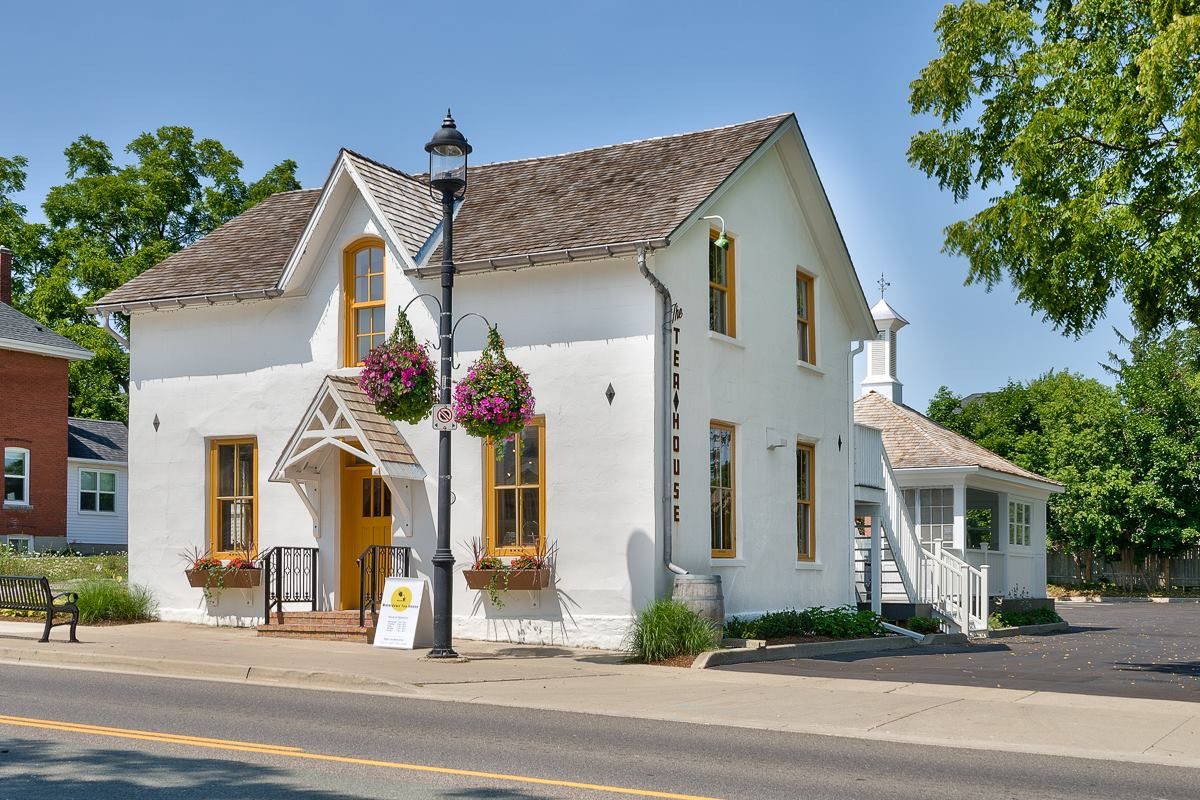 A Gorgeous Vintage Teahouse - Waterdown Tea House